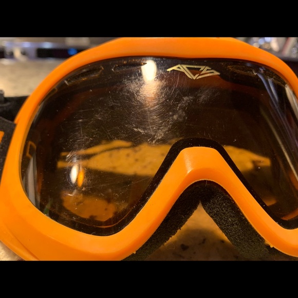 Ski / Snowboarding Goggles - Picture 7 of 10